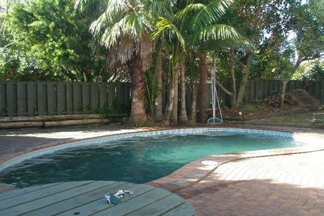 Photo of property in 35 Holland Road, Hillcrest, Auckland, 0627