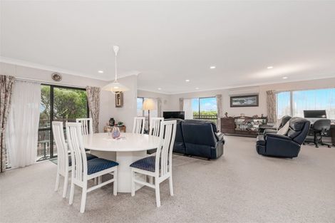 Photo of property in 59 Rhinevale Close, Henderson, Auckland, 0612