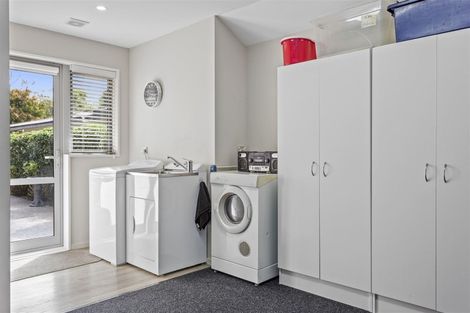 Photo of property in 3/502 Harewood Road, Harewood, Christchurch, 8051