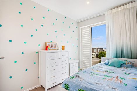 Photo of property in 18 Plover Road, Hobsonville, Auckland, 0616