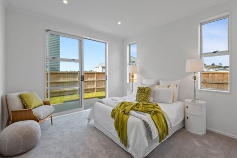 Photo of property in 17 Kukuwai Avenue, Red Beach, 0932