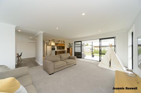 Photo of property in 10 Peckham Lane, Ashhurst, 4810