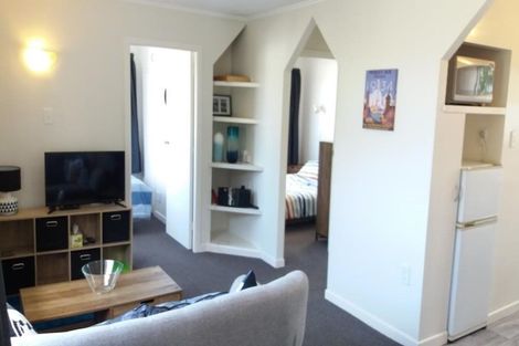 Photo of property in Windsor Court, 340u2 Tinakori Road, Thorndon, Wellington, 6011