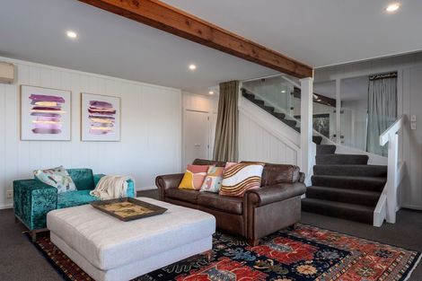 Photo of property in 16 Maxwell Place, Queenstown, 9300