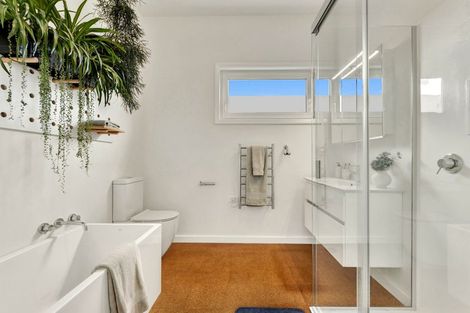 Photo of property in 15 Cholmondeley Avenue, Opawa, Christchurch, 8023