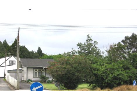 Photo of property in 9 Ocean View Road, Hillcrest, Auckland, 0627