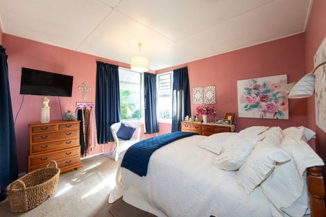 Photo of property in 4 Corwen Place, Mayfair, Hastings, 4122