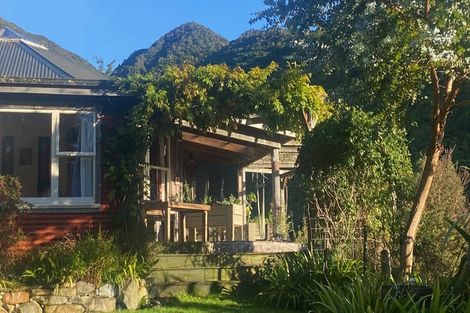 Photo of property in 272 Uruwhenua Road, Upper Takaka, Takaka, 7183