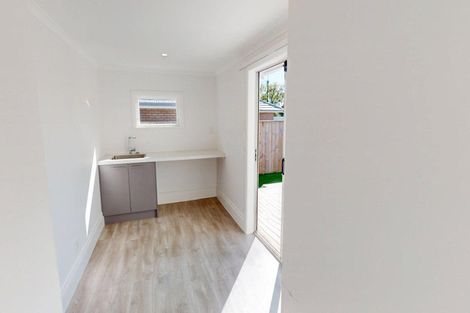 Photo of property in 19 Chelwood Street, Takaro, Palmerston North, 4412