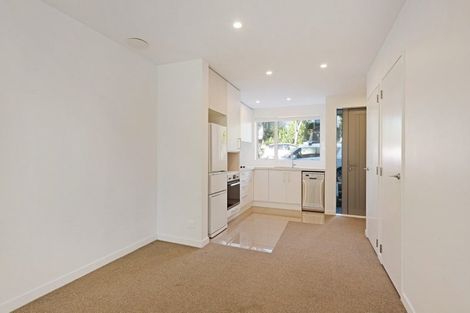 Photo of property in 3/24 Princess Terrace, Newtown, Wellington, 6021