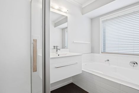 Photo of property in 30 Taiore Crescent, Marshland, Christchurch, 8083