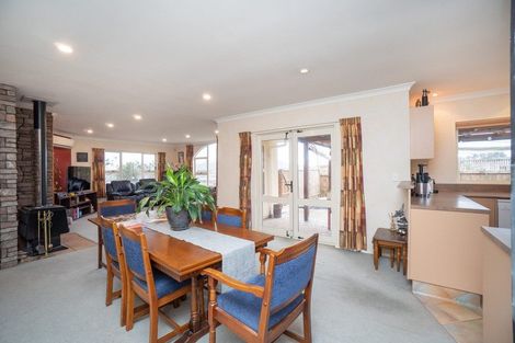 Photo of property in 39 Parnell Heights Drive, Kelvin Grove, Palmerston North, 4414