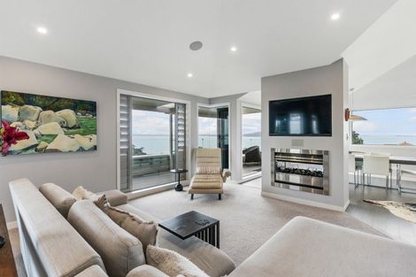 Photo of property in 1/3 Katui Street, Castor Bay, Auckland, 0620