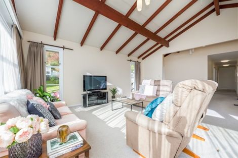 Photo of property in 10 Mission Street, Waterloo, Lower Hutt, 5011