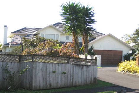 Photo of property in 22 Bronte Place, Somerville, Auckland, 2014
