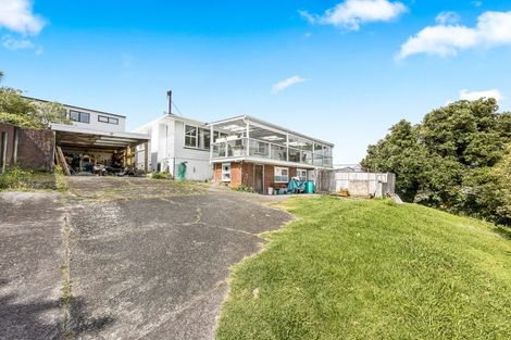 Photo of property in 27 Choice Avenue, Henderson, Auckland, 0612