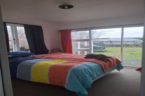 Photo of property in 8 Kent Terrace, Foxton Beach, Foxton, 4815