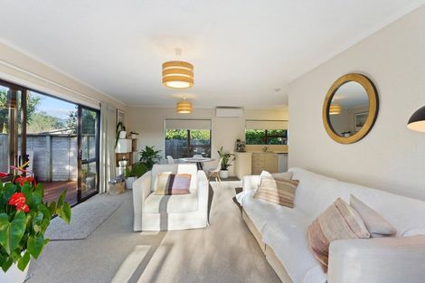 Photo of property in 27a Rauparaha Street, Waikanae Beach, Waikanae, 5036