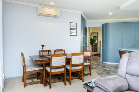 Photo of property in 17 Suffolk Crescent, Feilding, 4702