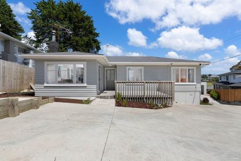 Photo of property in 6 Celsmere Lane, Te Atatu Peninsula, Auckland, 0610
