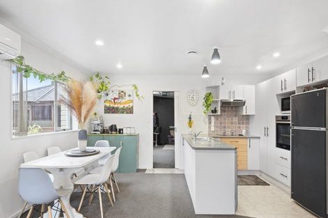 Photo of property in 61a Kayes Road, Pukekohe, 2120