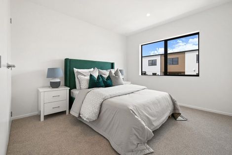 Photo of property in 529 Massey Road, Mangere, Auckland, 2022