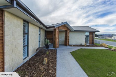 Photo of property in 2 Claremont Crescent, Amberley, 7410