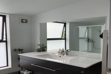 Photo of property in 4/52 High Street, Island Bay, Wellington, 6023