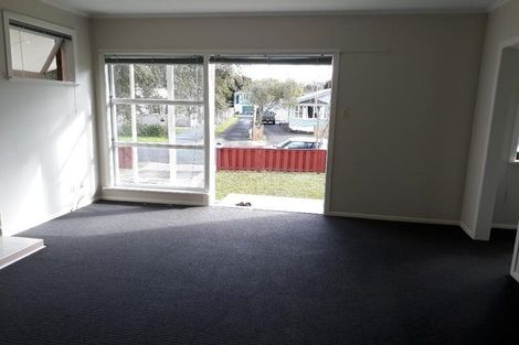 Photo of property in 17 Sylvia Road, Hillcrest, Auckland, 0627
