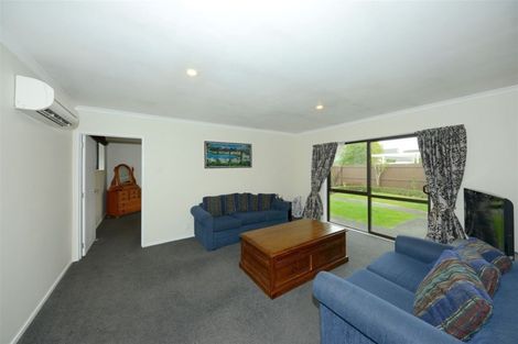 Photo of property in 5 Crosdale Place, Burnside, Christchurch, 8042