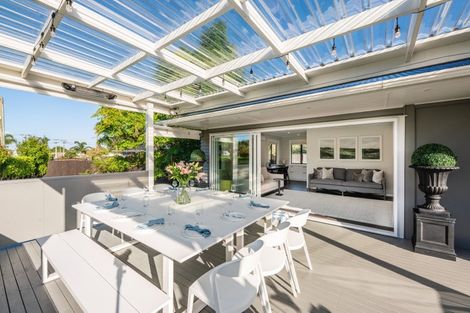 Photo of property in 66 Mcintyre Road, Mangere Bridge, Auckland, 2022