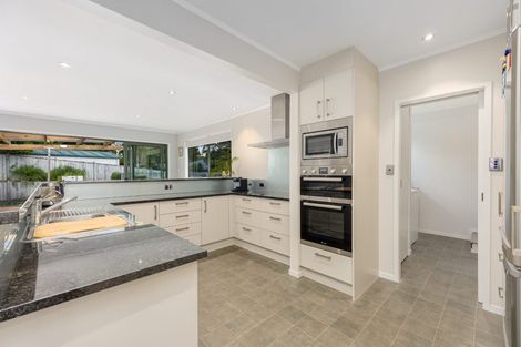 Photo of property in 14 Acacia Road, Torbay, Auckland, 0632