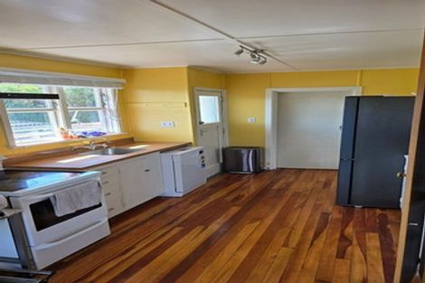 Photo of property in 9 Catherine Crescent, Paparangi, Wellington, 6037