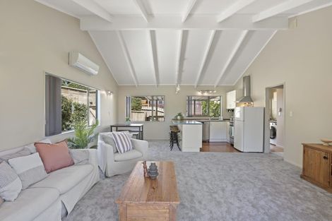 Photo of property in 80 Kamara Road, Glen Eden, Auckland, 0602