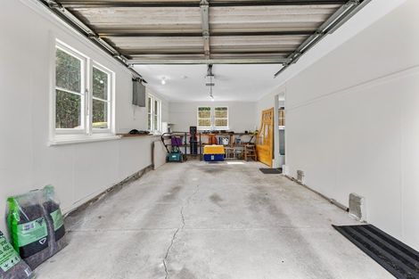 Photo of property in 19 Kelkirk Street, Kelston, Auckland, 0602
