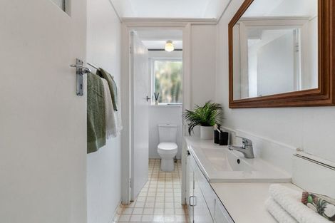 Photo of property in 169 Karori Road, Karori, Wellington, 6012