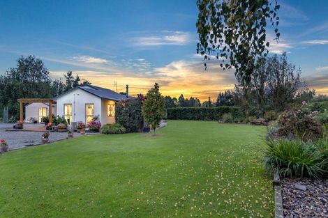 Photo of property in 305 Loburn Terrace Road, Loburn, Rangiora, 7472