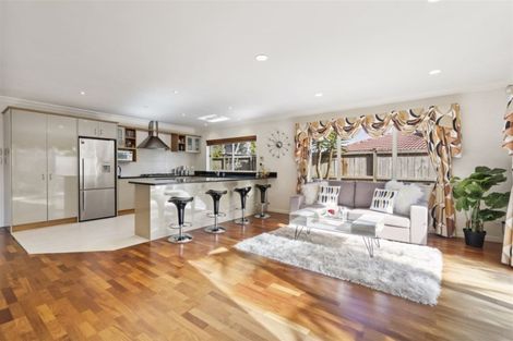 Photo of property in 13 Dunvegan Rise, East Tamaki Heights, Auckland, 2016