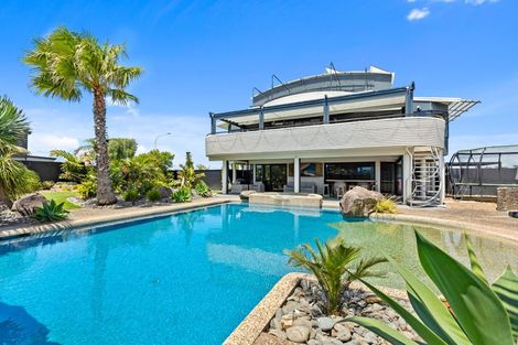 Photo of property in 2 Sandhurst Drive, Papamoa Beach, Papamoa, 3118