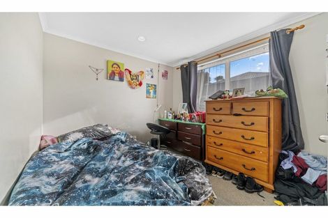 Photo of property in 26 Piriti Place, Weymouth, Auckland, 2103