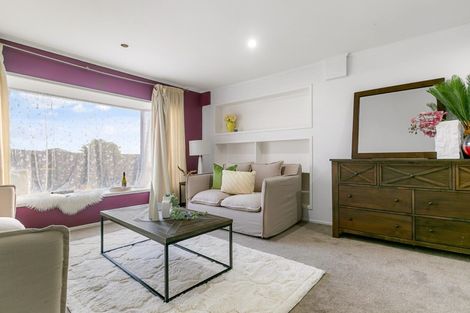 Photo of property in 7 Lewisham Street, Highland Park, Auckland, 2010