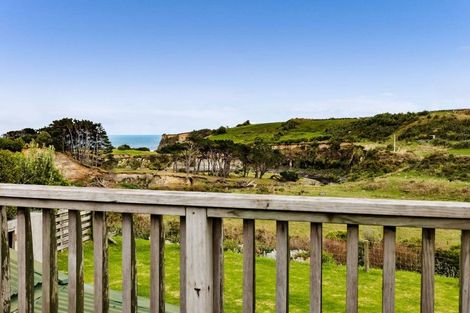 Photo of property in 52 Kawei Road, Ohawe, Hawera, 4671