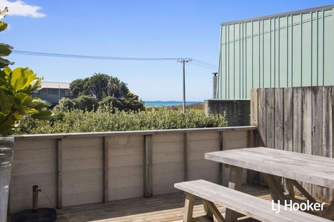 Photo of property in 66 Bway Road, Waihi Beach, 3611