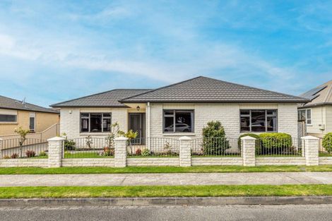 Photo of property in 5a Avondale Road, Taradale, Napier, 4112