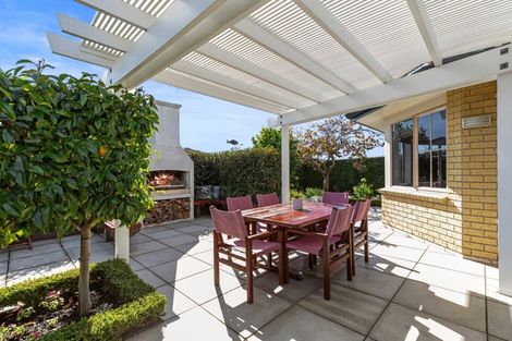 Photo of property in 5 Crichton Terrace, Mount Maunganui, 3116