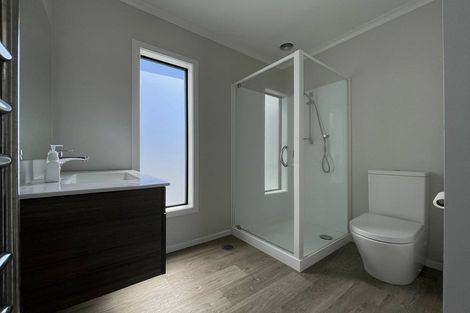 Photo of property in 12 Emmadale Lane, Hamilton East, Hamilton, 3216