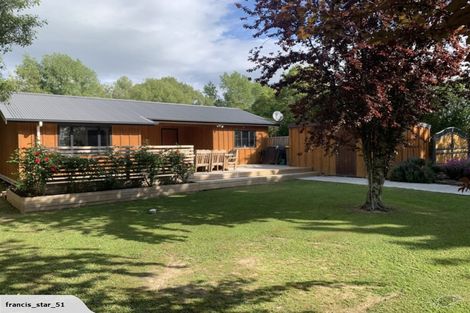 Photo of property in 855 Makerua Road, Tokomaru, Palmerston North, 4474
