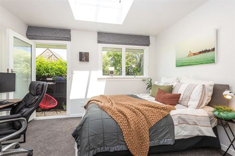 Photo of property in 10 Ladbrokes Place, Fendalton, Christchurch, 8052