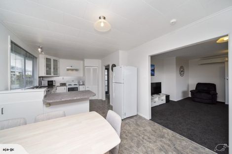 Photo of property in 33 Rosendale Avenue, Spotswood, New Plymouth, 4310