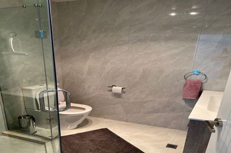 Photo of property in 17b Craigbank Avenue, New Lynn, Auckland, 0600